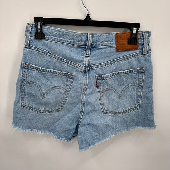LEVI'S  Ribcage Raw Hem Light Wash Denim Shorts // 29 - Picture 10 of 14